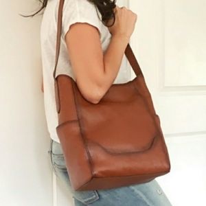 Frye hobo cognac bag gorgeous